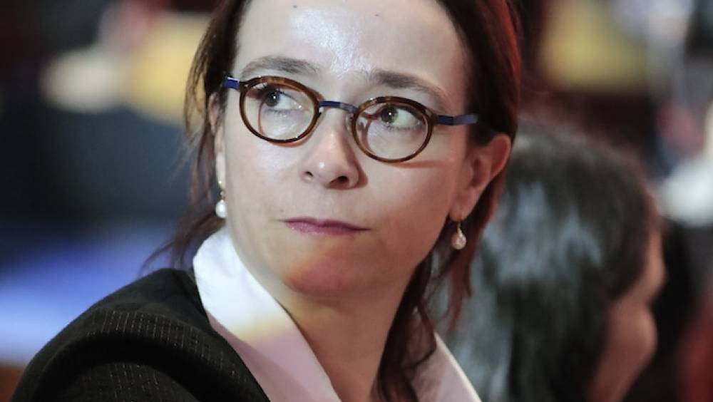 notre television publique est elle entre les mains dune caste