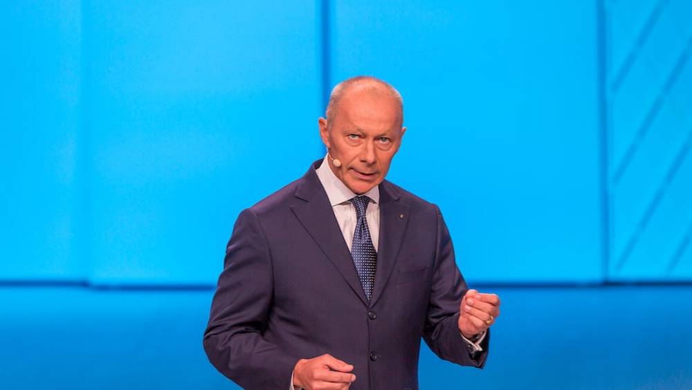 thierry bollore ancien dg renault prend tete jaguar land rover