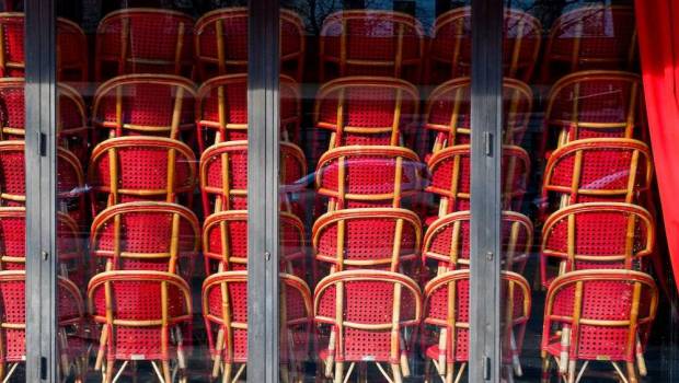 a paris 25 des restaurants traditionnels vont disparaitre