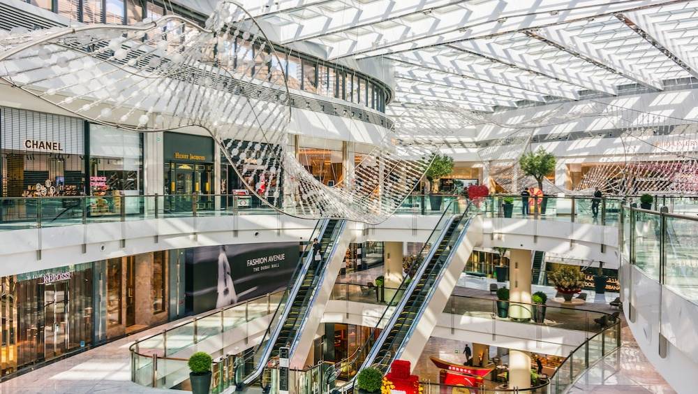 unibail rodamco westfield des frondeurs remettent en cause la strategie a laquelle ils adheraient il y a peu