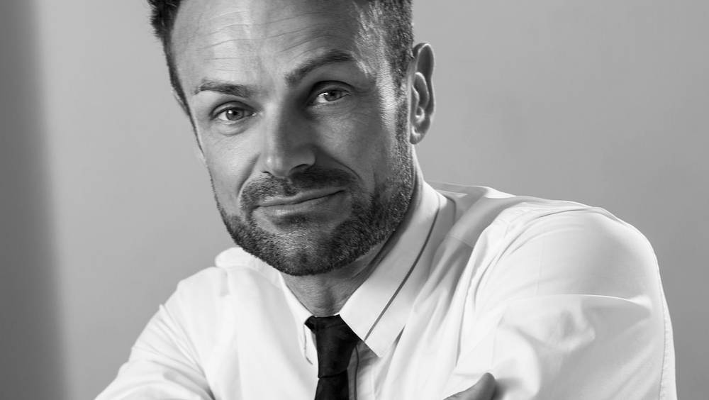 pascal legros repond au deficit du monde bancaire