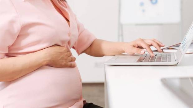 maternite et discrimination un combat oublie