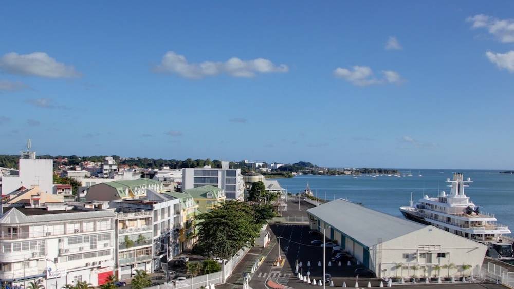 outre mer des monopoles encore et toujours