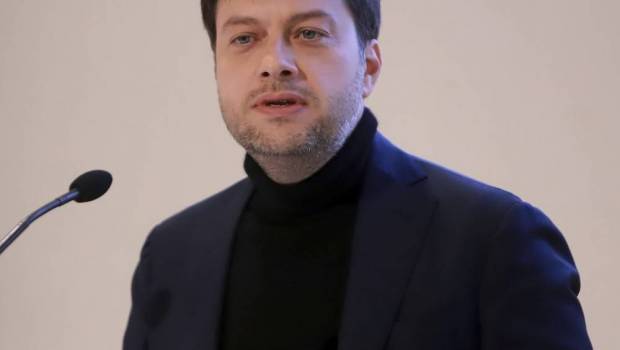 la ville de marseille pourrait acquerir lancien mcdonalds de saint barthelemy