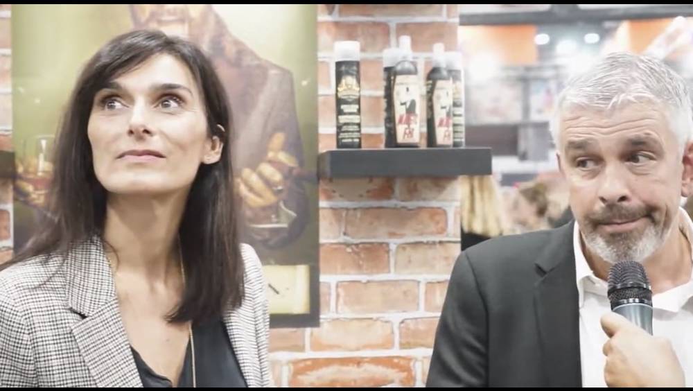 bleu libellule le couple nimois fait exploser les compteurs