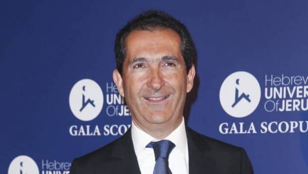 patrick drahi rachete 12 1 du capital de bt au royaume uni et reaffirme une ambition mondiale intacte