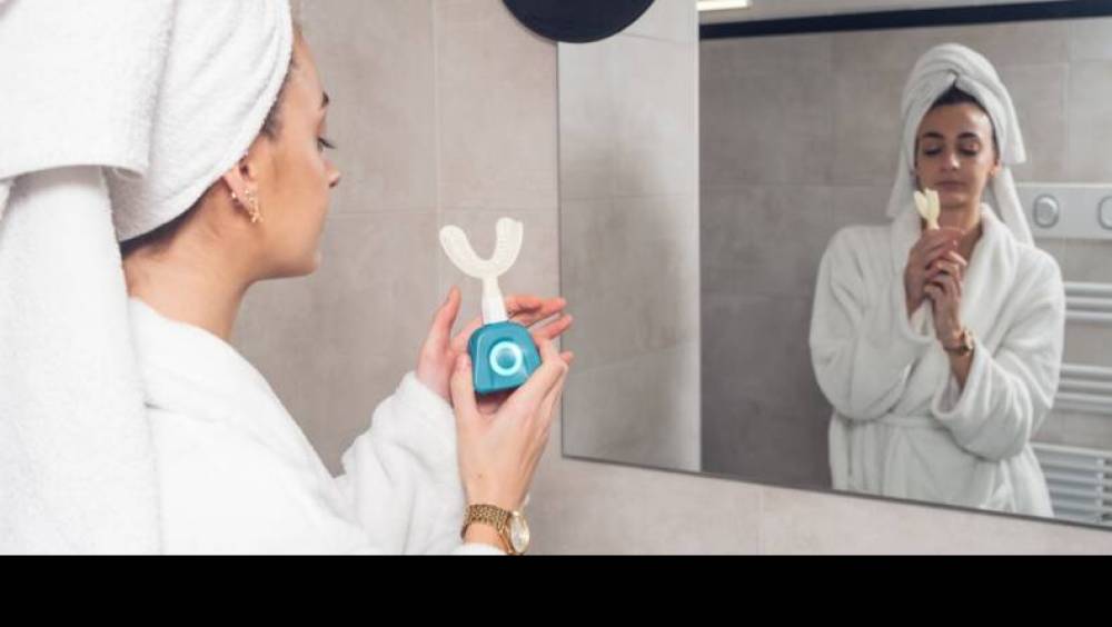 fasteesh veut developper sa brosse a dents y brush