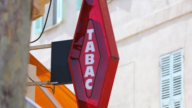 le fleau de lachat de cigarettes a letranger irrite les buralistes