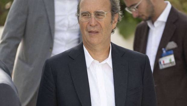 m6 les intentions secretes de xavier niel