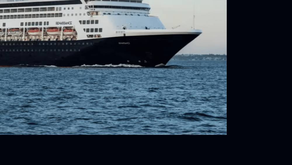 le paquebot renaissance symbole du renouveau des croisieres a la francaise