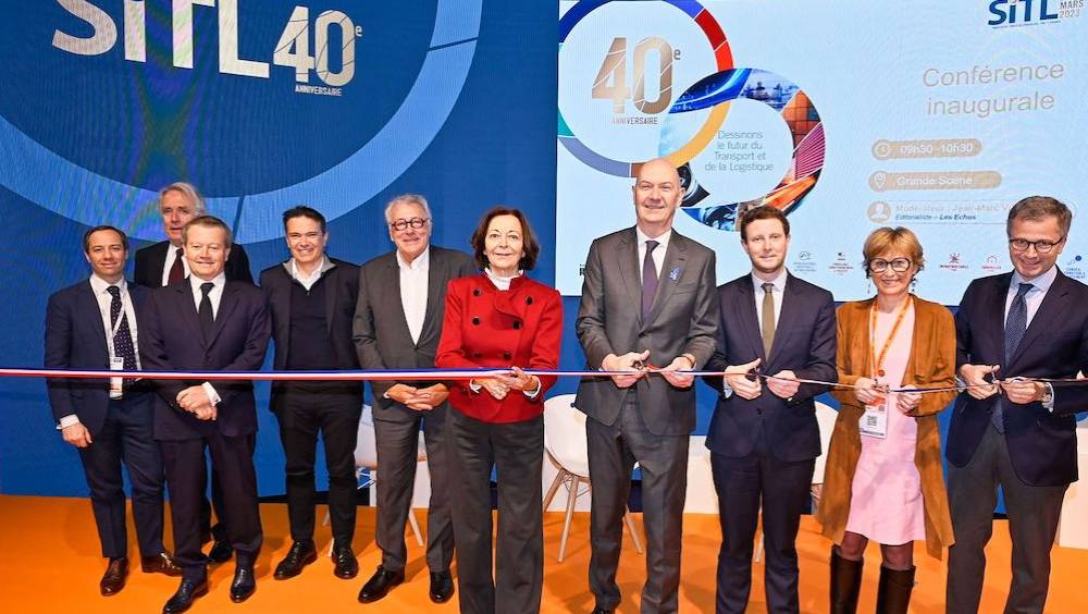 le gouvernement promet 100 millions pour decarboner le secteur du transport routieer