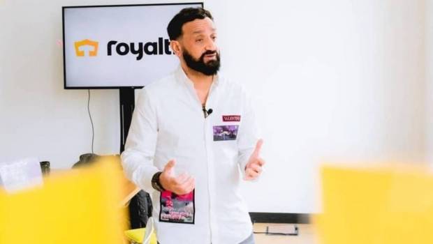 trading cyril hanouna investit dans la plateforme royaltiz