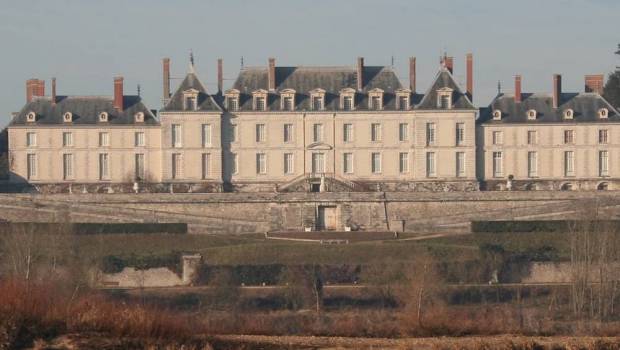 qui va mettre la main sur le chateau de la marquise de pompadour