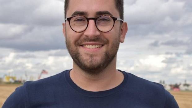 start up mon hangar arrondit les fins de mois des agriculteurs