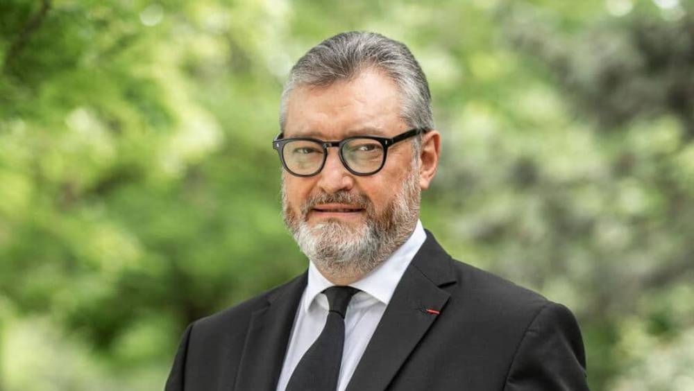 petrole hahn peut se faire des cheveux