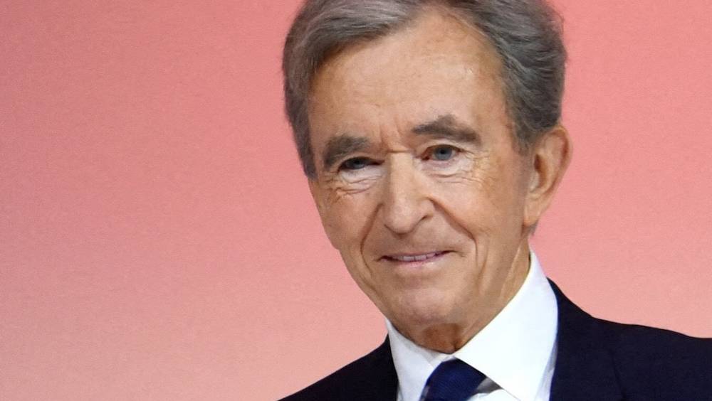 lvmh frappe un grand coup sur le marche de loptique