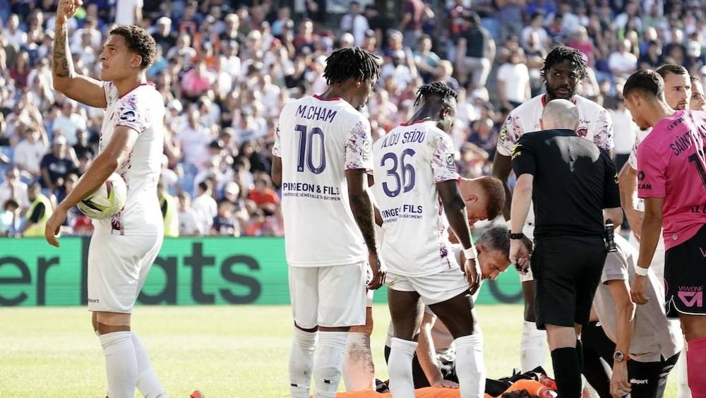 les supporters fossoyeurs du football francais