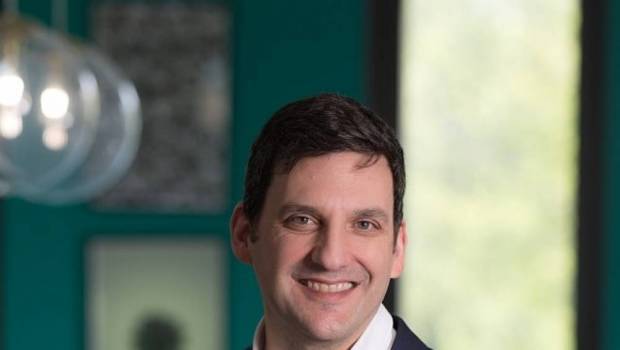 avec le rachat de rue du commerce ldlc veut devenir leader de la distribution high tech en france