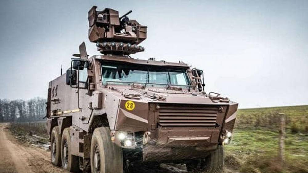 le fabricant francais de blindes arquus en passe detre vendu au belge john cockerill