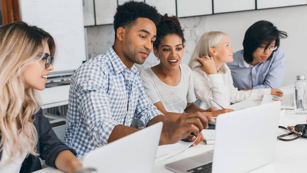 kandbaz faire du digital un outil au service des createurs dentreprise