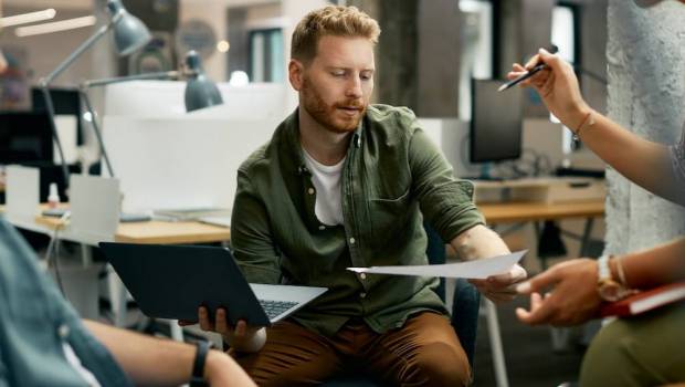 reformes legislatives 2024 en france une nouvelle ere pour les entrepreneurs et les independants