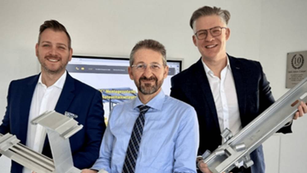 caillau adiwatt accelere dans le solaire