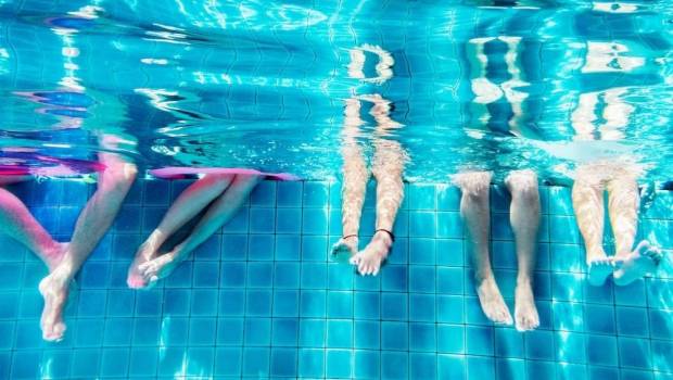 piscines les francais font la course en tete