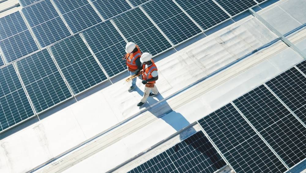 lindustrie photovoltaique chinoise bat des records au premier semestre de cette annee