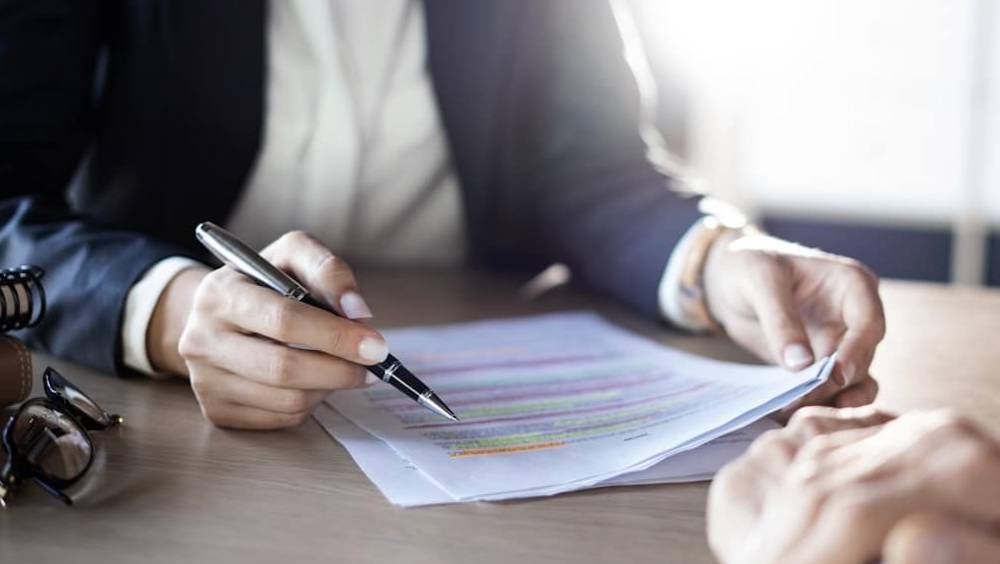 comment negocier ses frais bancaires avec son banquier